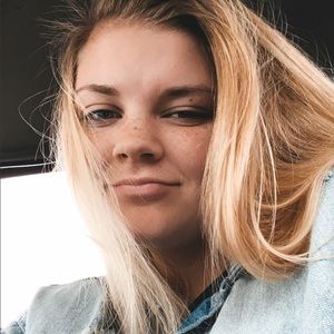 Meet your Posher, Madelyn